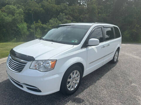 2016 CHRYSLER Town and Country
