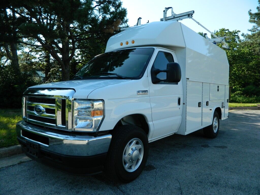 2023 FORD E-350