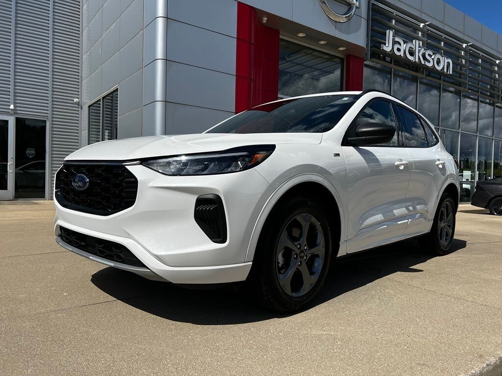 2023 FORD Escape