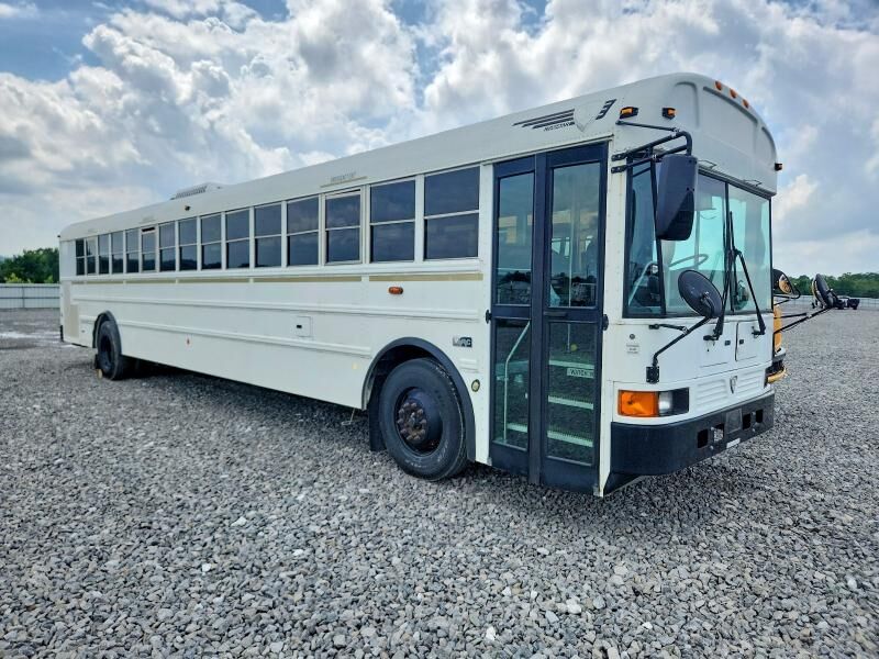 2016 IC BUS PC305
