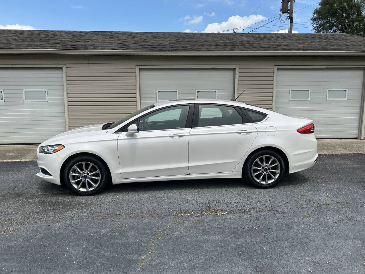 2017 FORD Fusion