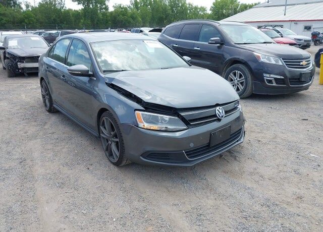 2013 VOLKSWAGEN Jetta