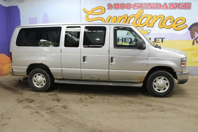 2012 FORD E-350