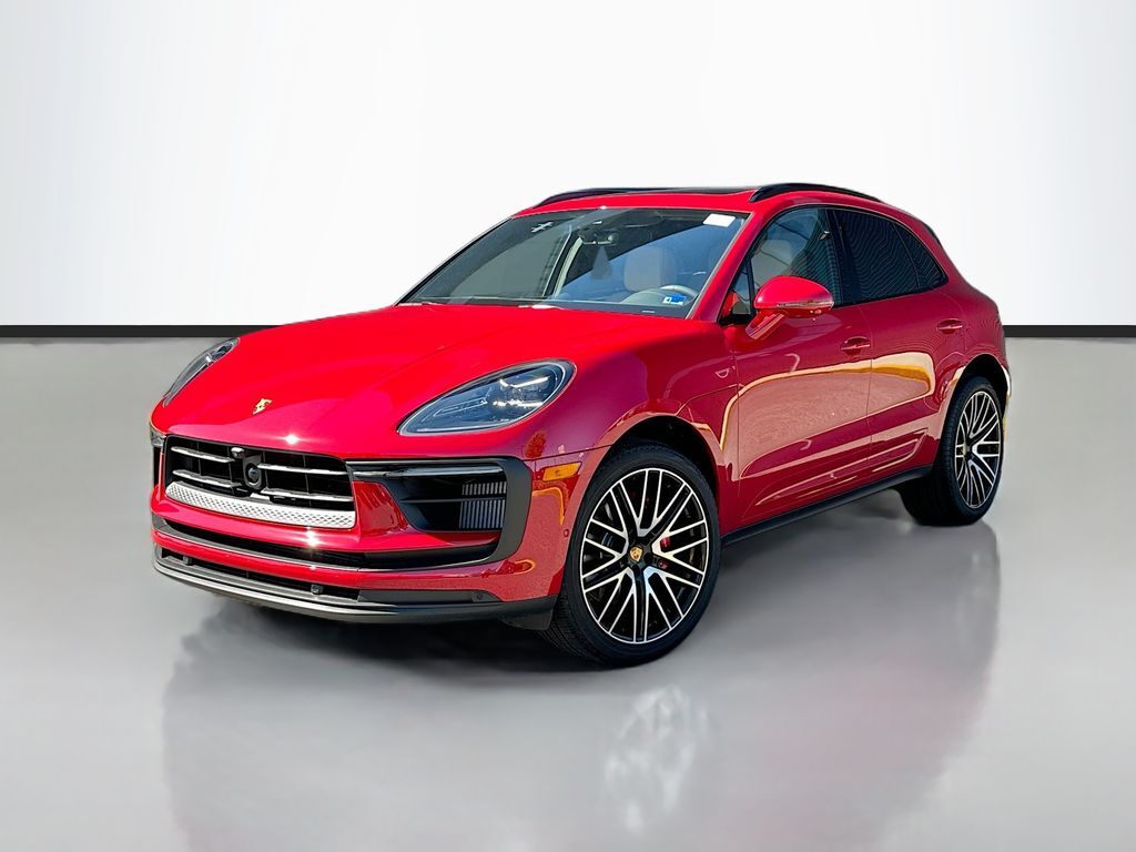 2026 PORSCHE Macan
