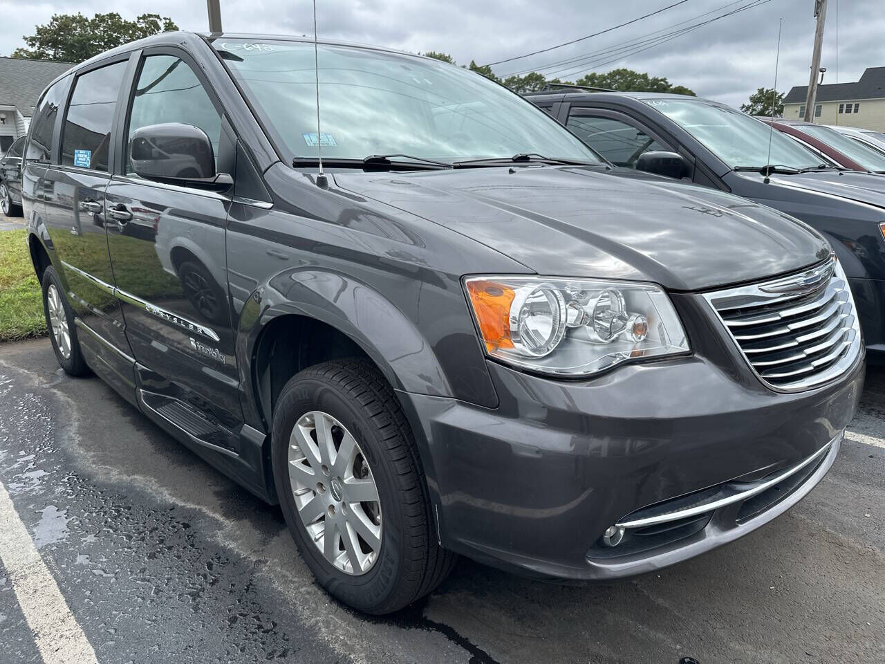 2015 CHRYSLER Town and Country