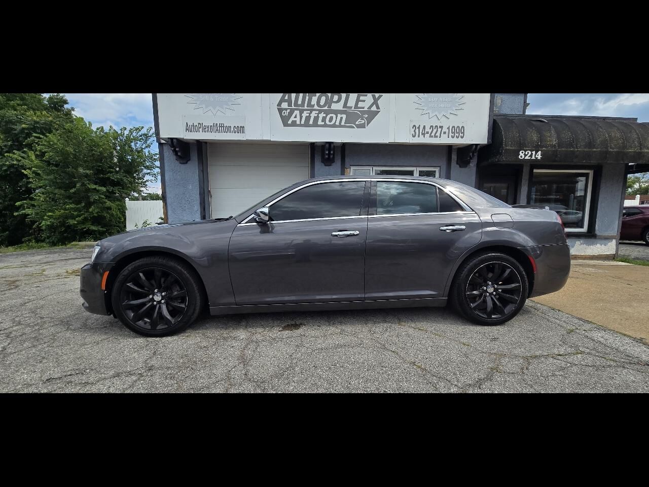 2019 CHRYSLER 300