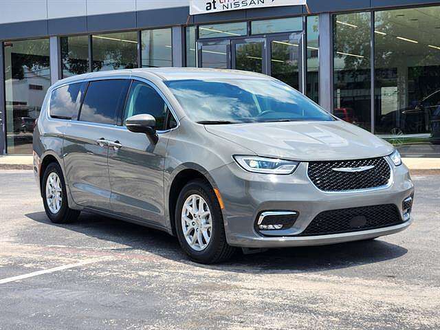 2023 CHRYSLER Pacifica