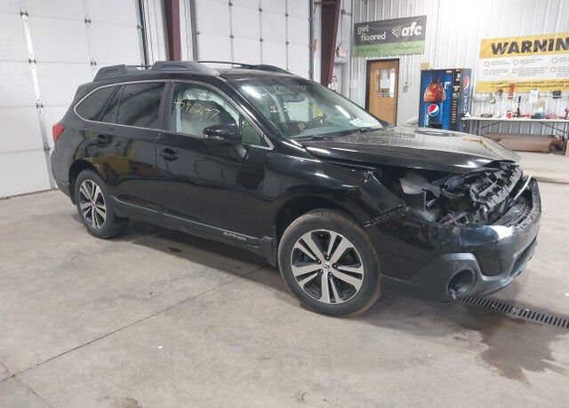 2018 SUBARU Outback