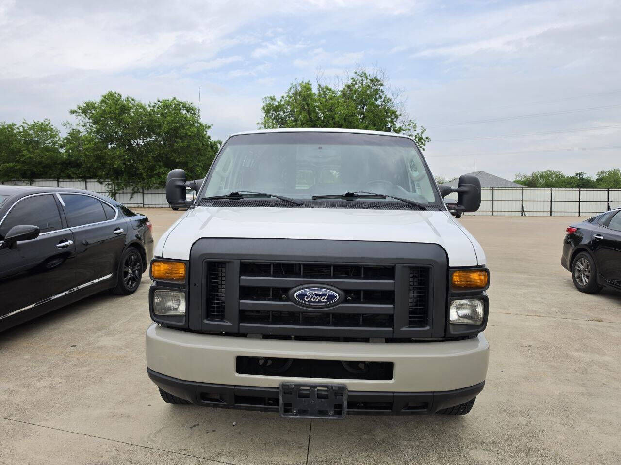 2009 FORD E-150