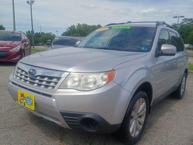 2011 SUBARU Forester