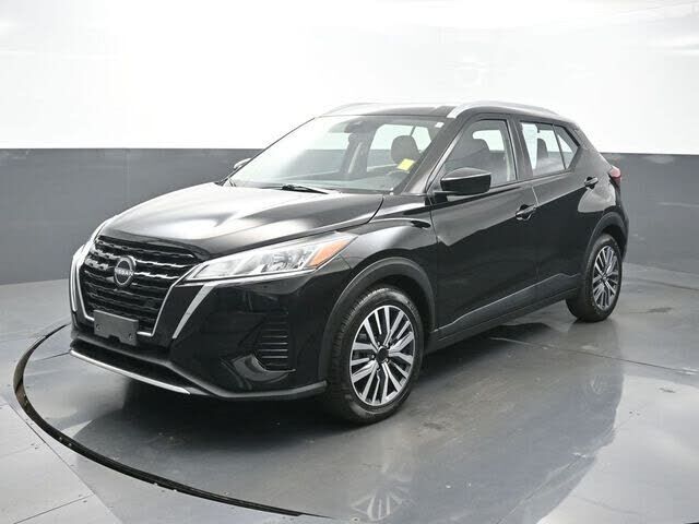 2024 NISSAN Kicks