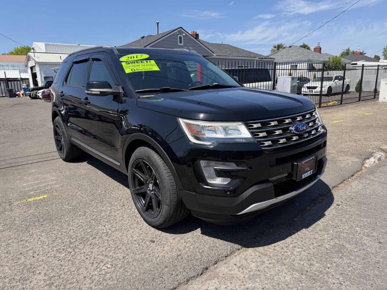 2017 FORD Explorer