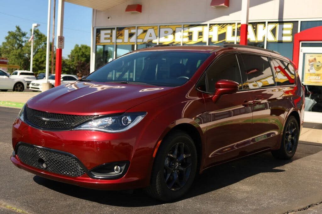 2019 CHRYSLER Pacifica
