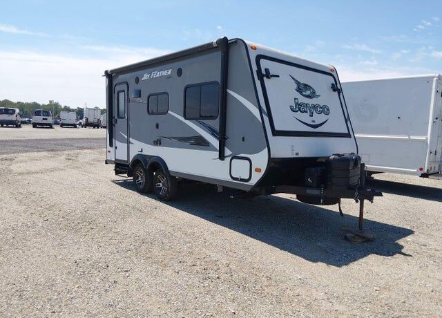 2016 JAYCO Hybrid Trailer