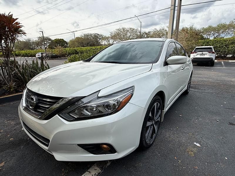 2017 NISSAN Altima