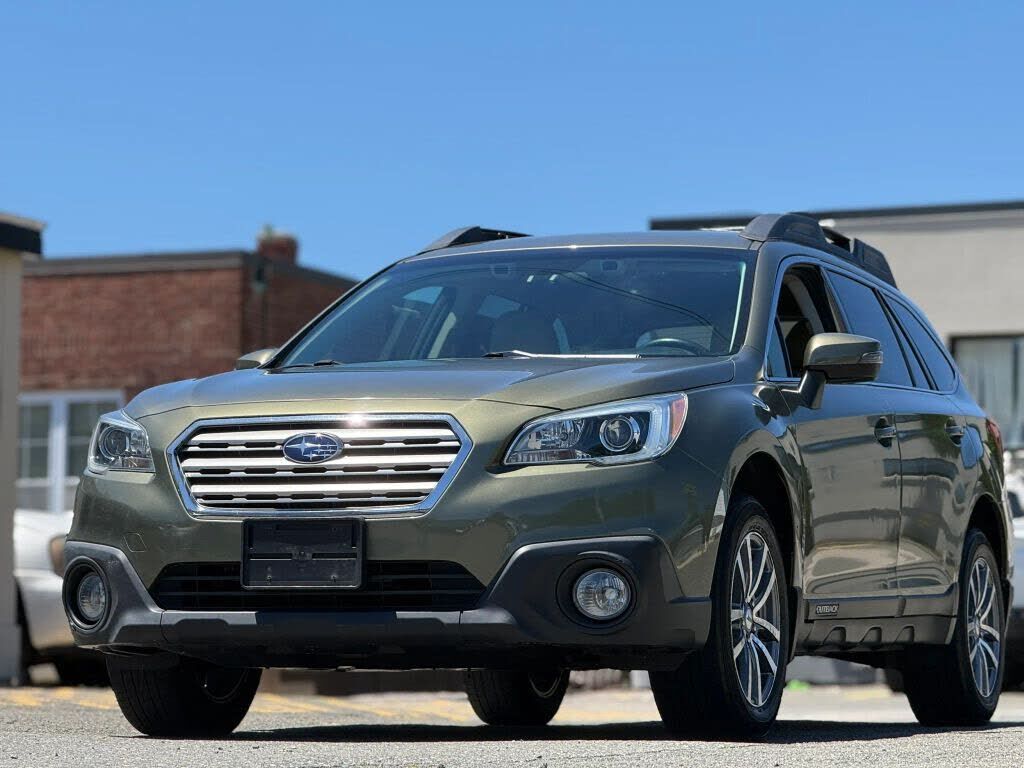 2015 SUBARU Outback