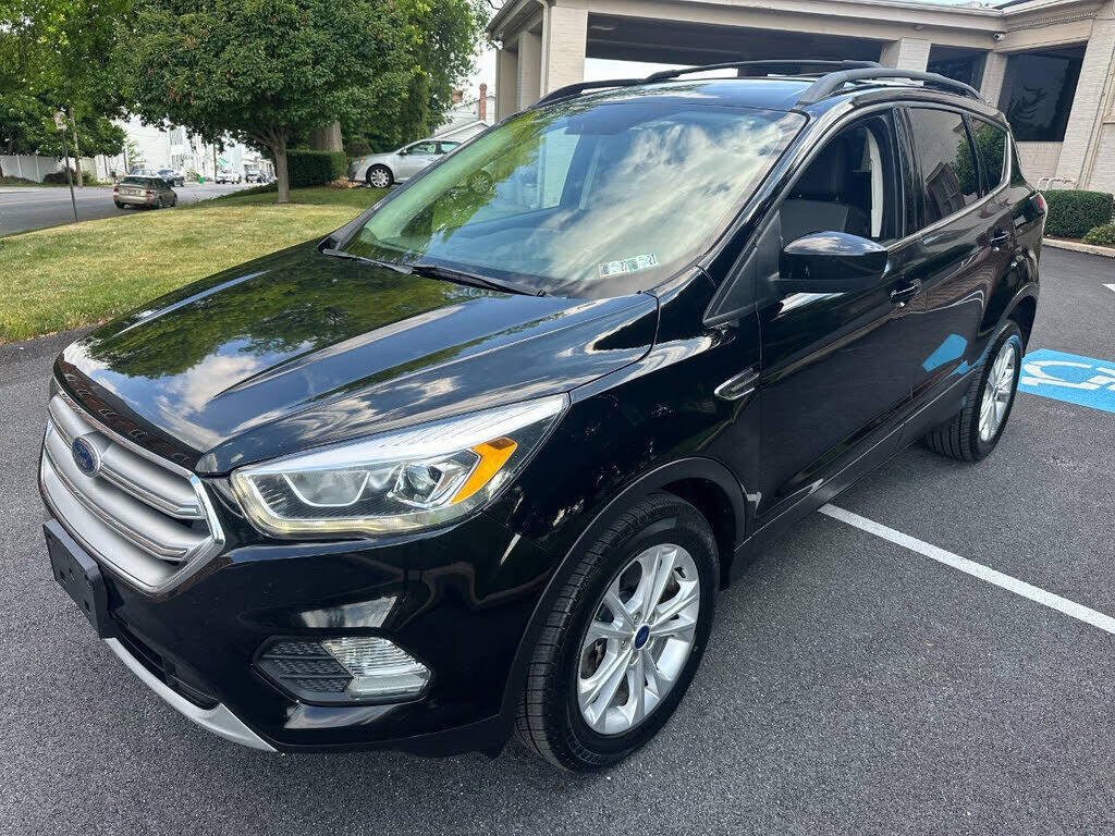 2017 FORD Escape