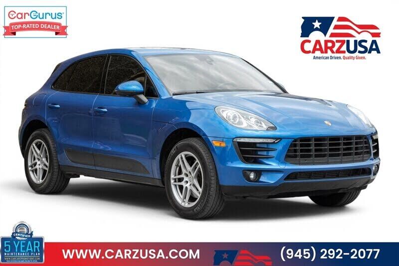 2017 PORSCHE Macan