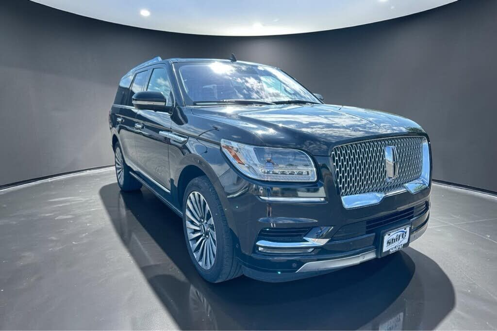 2019 LINCOLN Navigator