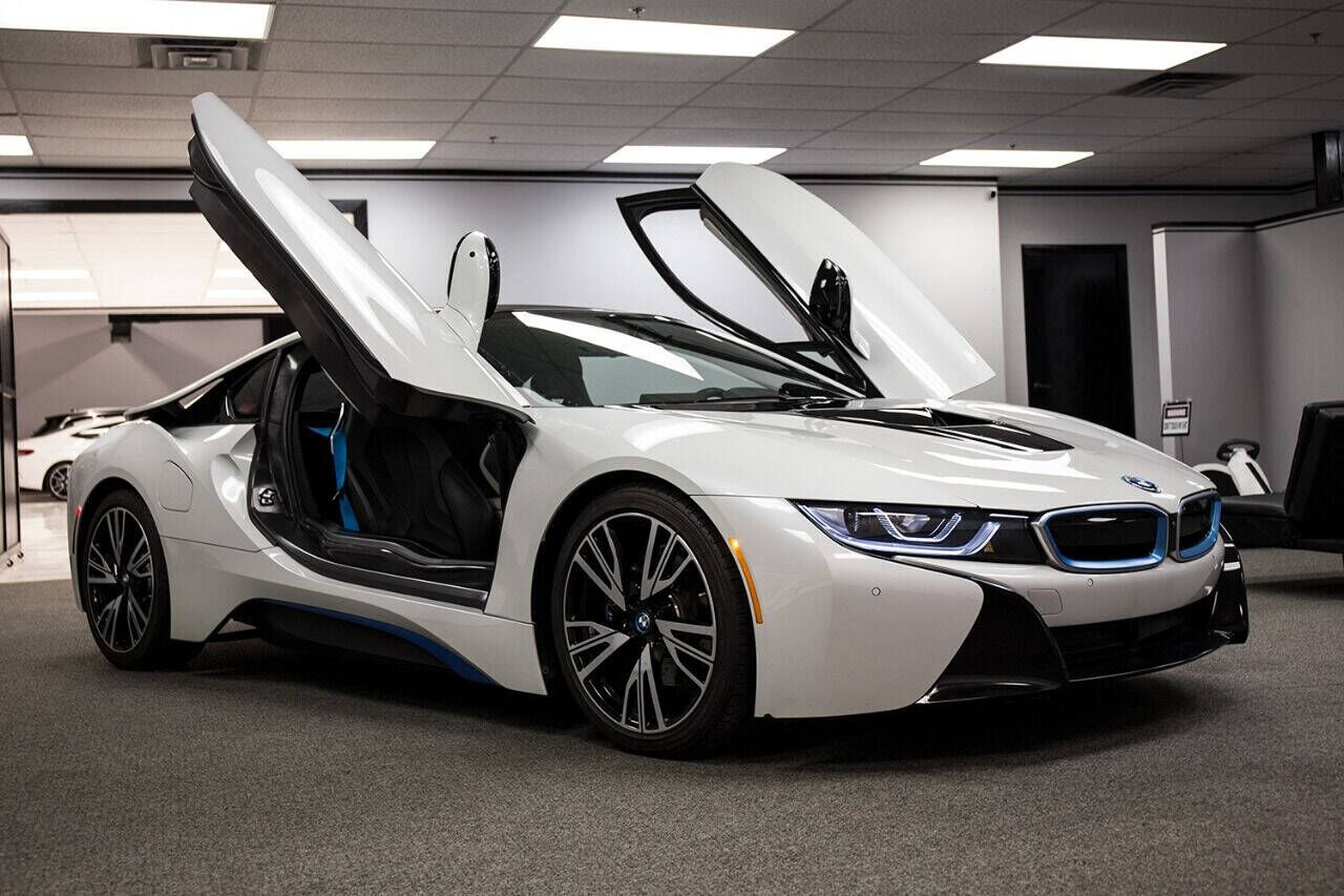 2016 BMW i8