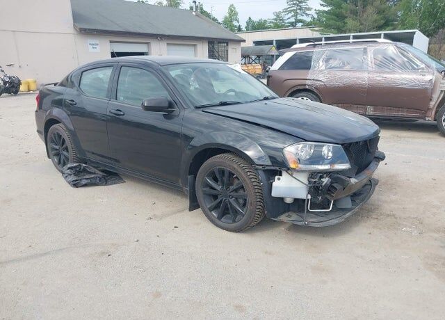2014 DODGE Avenger