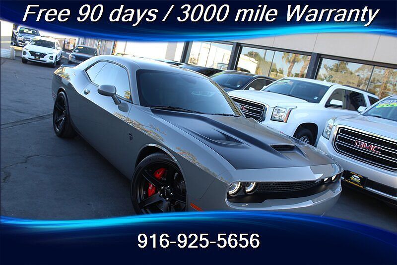 2017 DODGE Challenger
