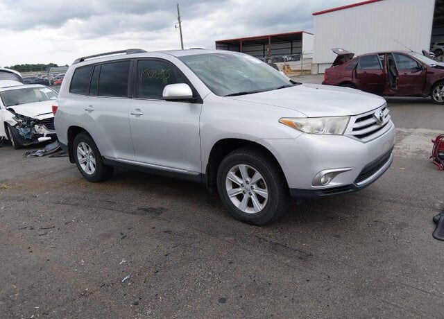 2012 TOYOTA Highlander