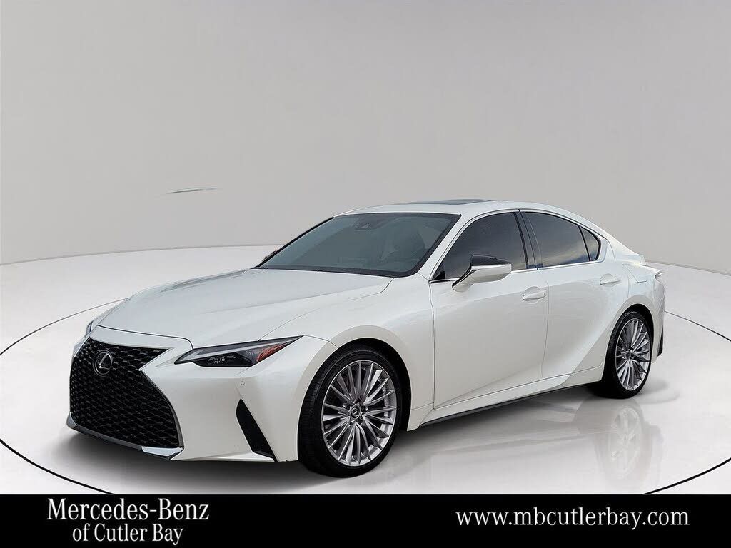 2024 LEXUS IS