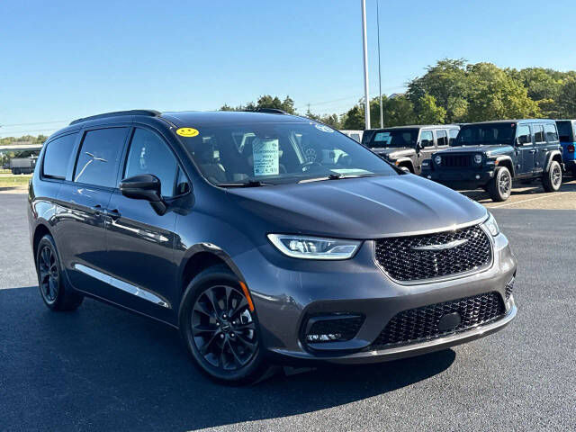 2021 CHRYSLER Pacifica