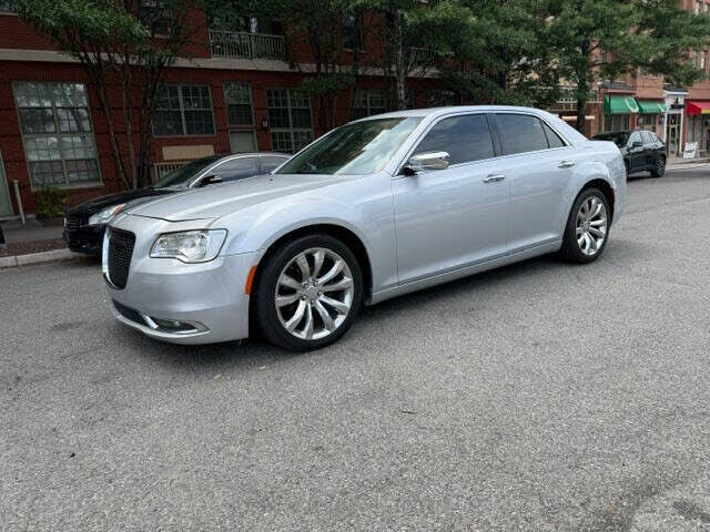 2020 CHRYSLER 300