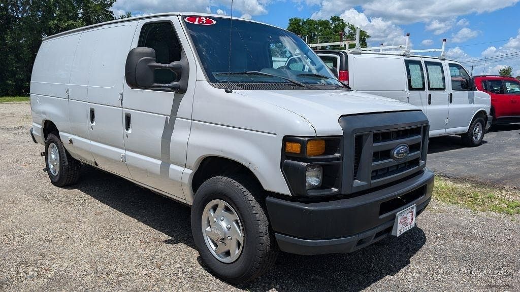 2013 FORD E-250