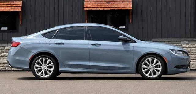 2015 CHRYSLER 200
