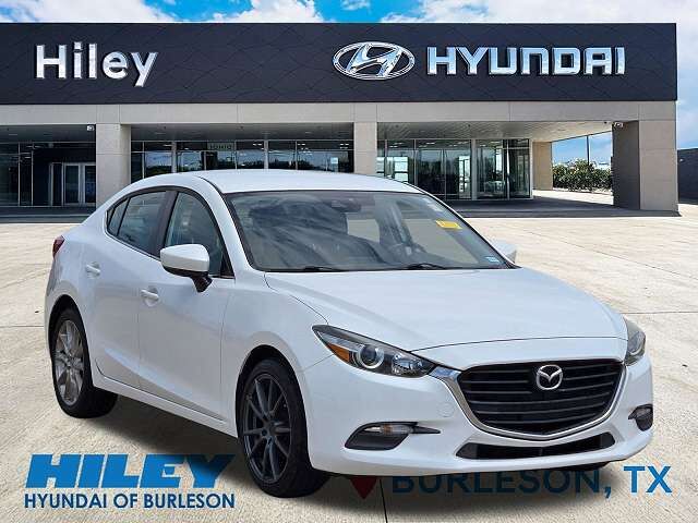 2017 MAZDA Mazda3