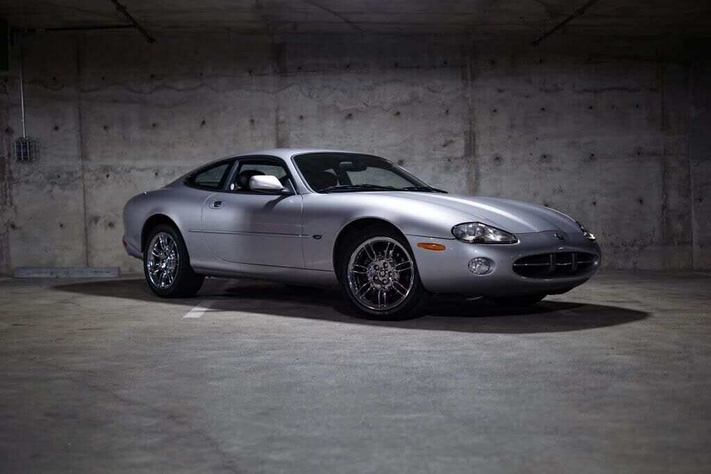 2001 JAGUAR XK8