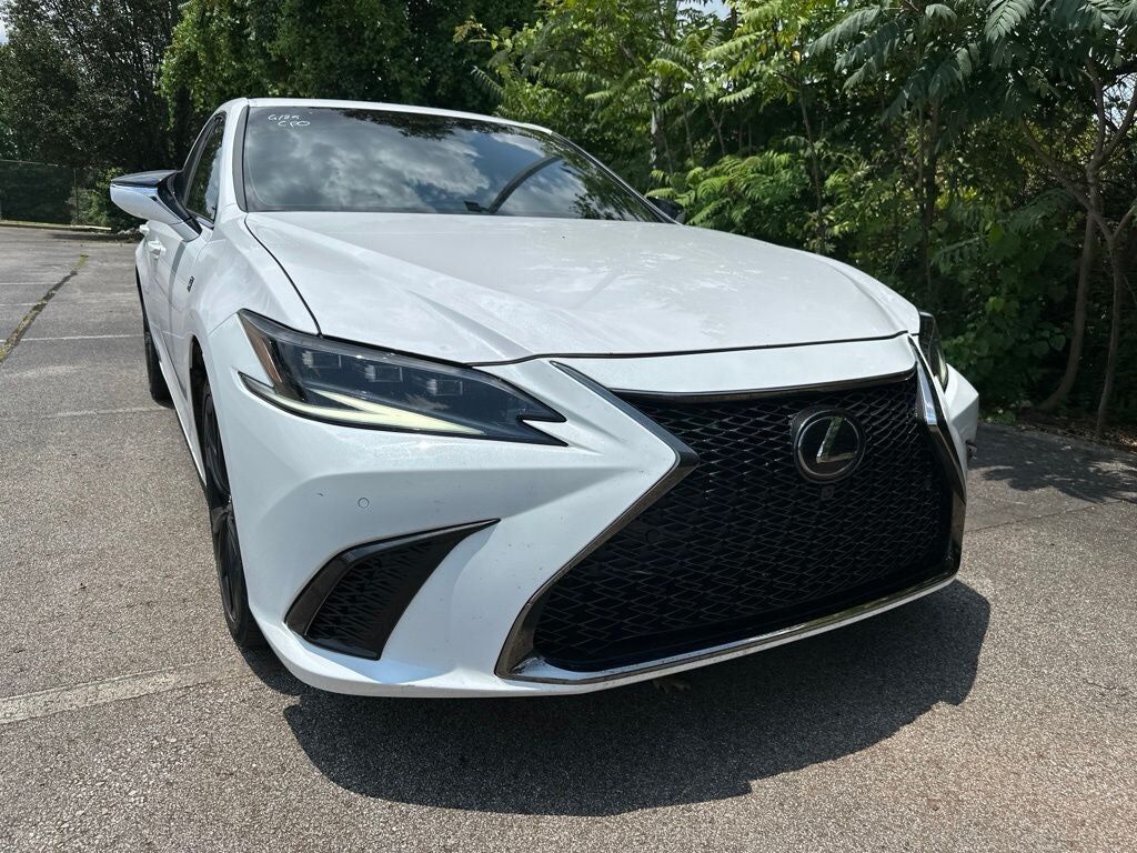 2024 LEXUS ES