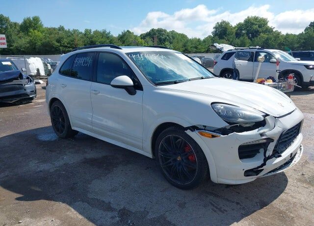 2013 PORSCHE Cayenne