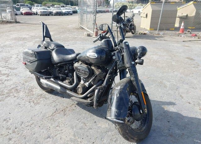 2023 HARLEY DAVIDSON FLHCS / Heritage Classic 114
