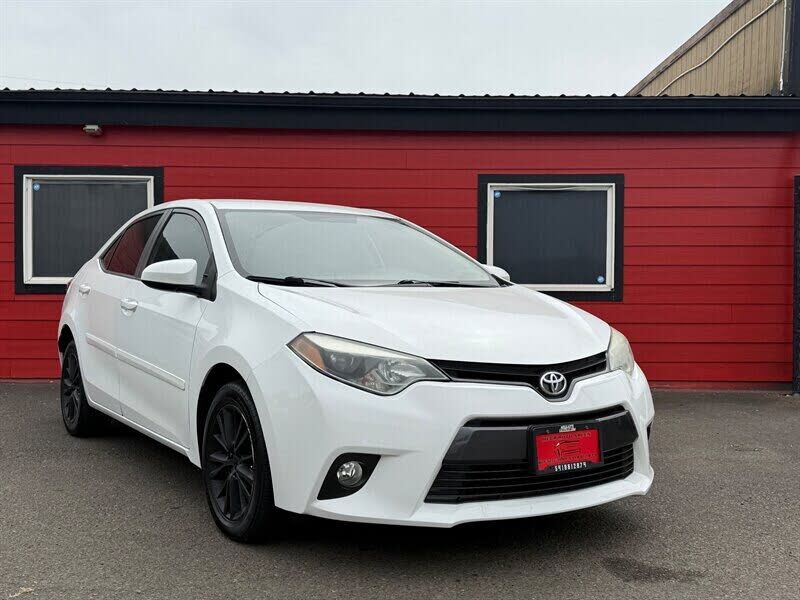 2015 TOYOTA Corolla