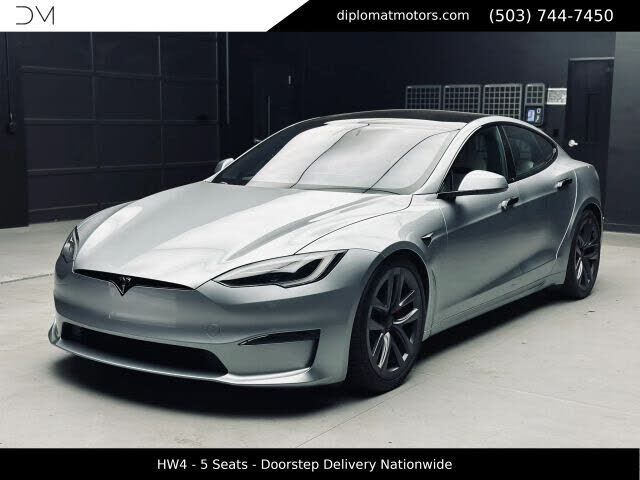 2025 TESLA Model S