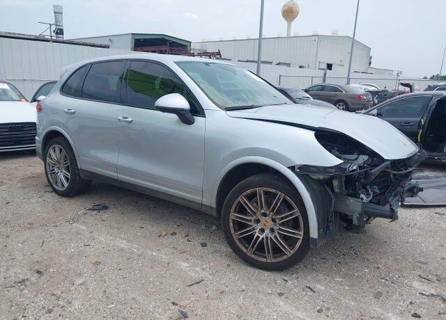 2018 PORSCHE Cayenne
