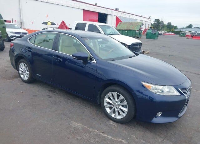 2013 LEXUS ES