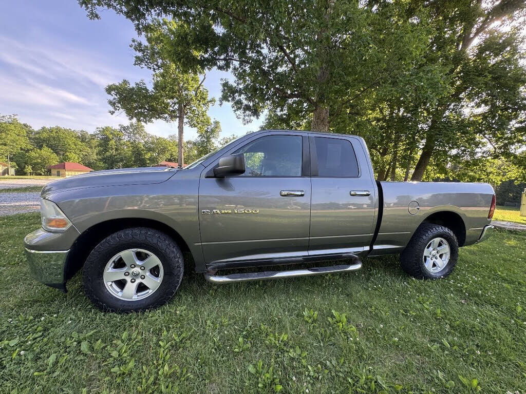 2011 DODGE Ram