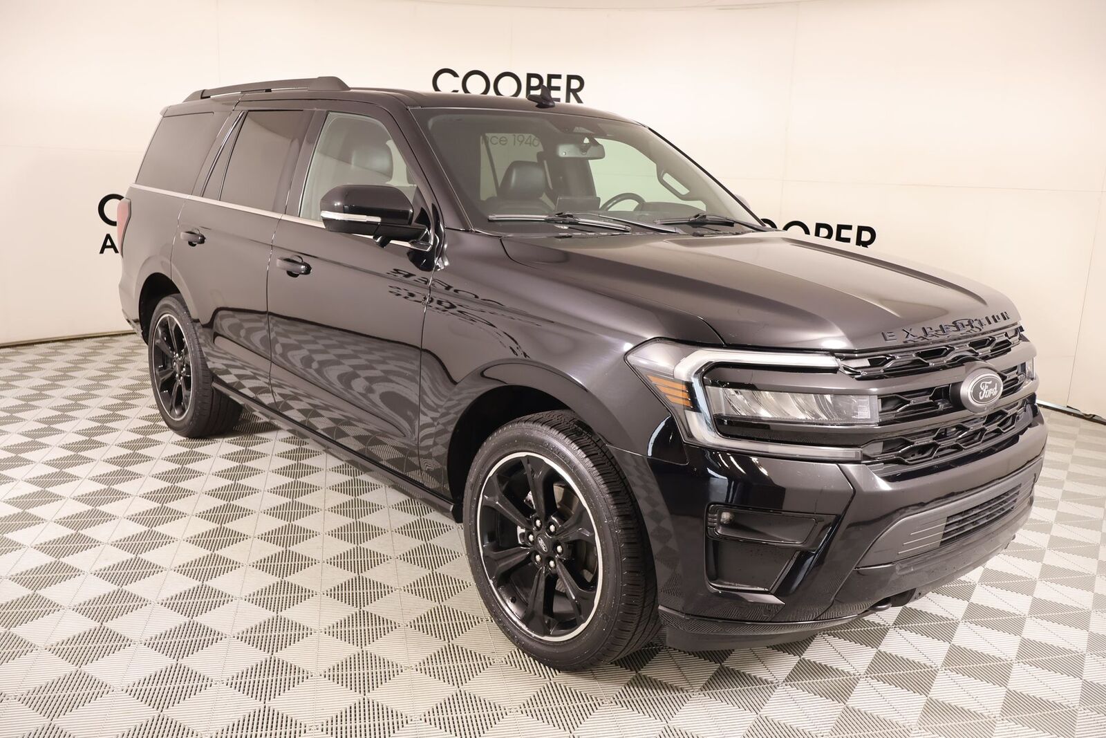 2023 FORD Expedition