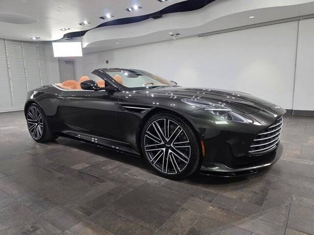 2026 ASTON MARTIN DB12