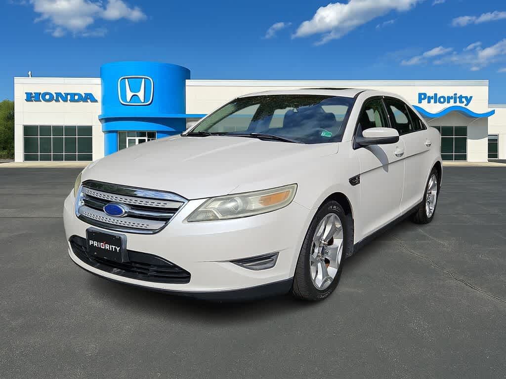 2011 FORD Taurus