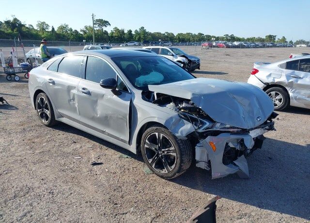 2021 KIA K5