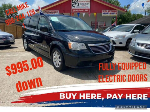 2014 CHRYSLER Town and Country