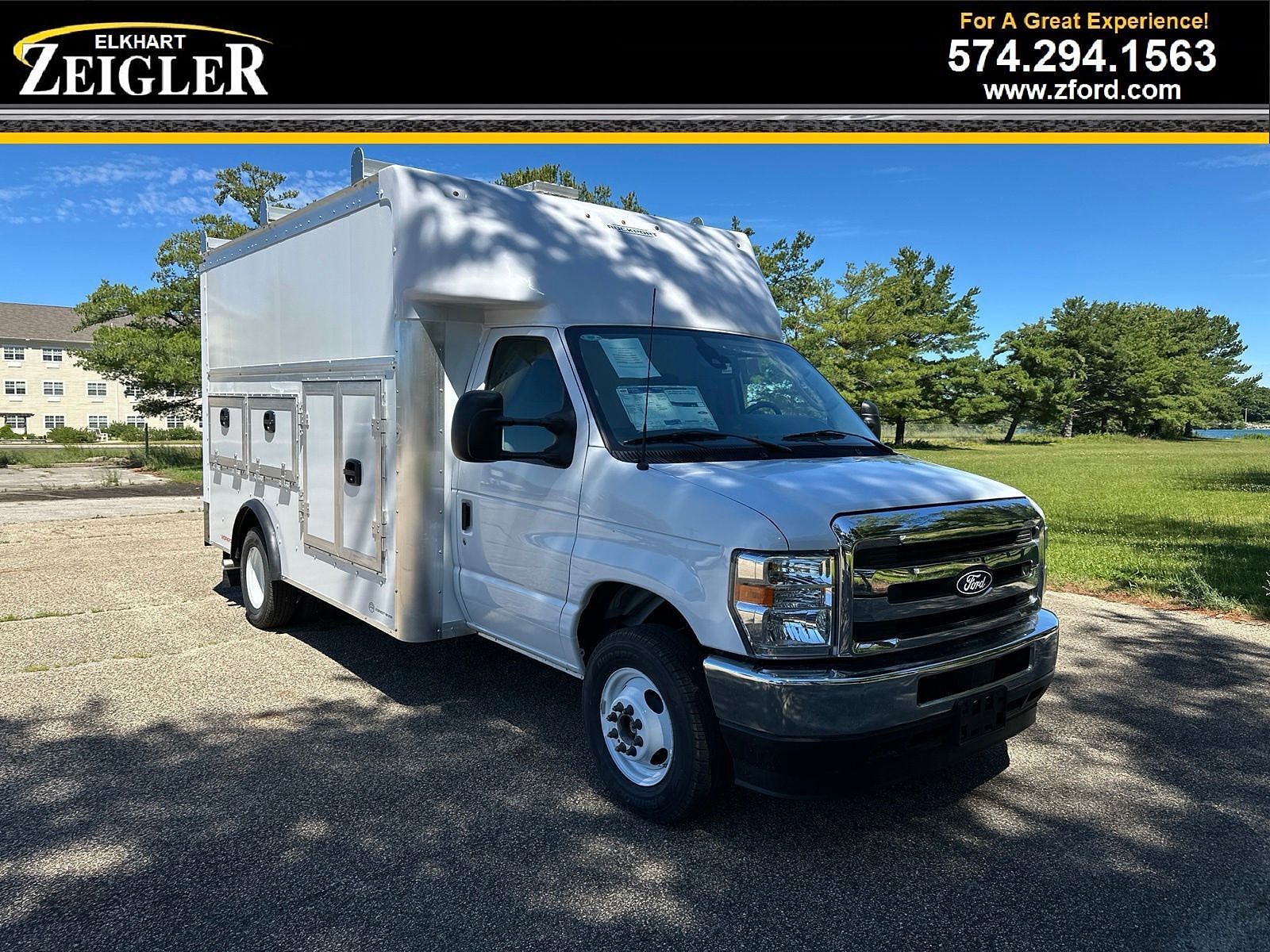 2027 FORD E-450