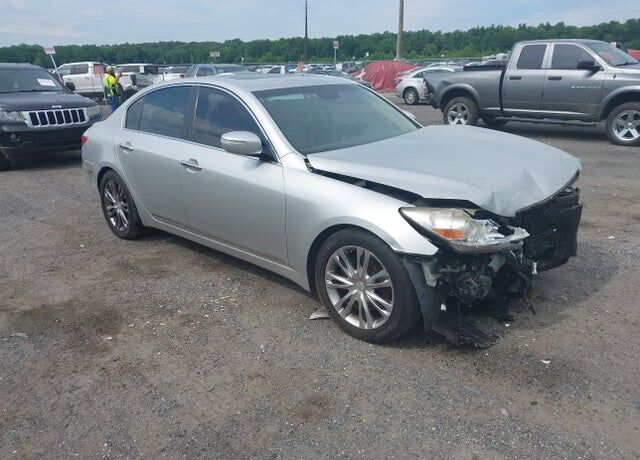 2011 HYUNDAI Genesis