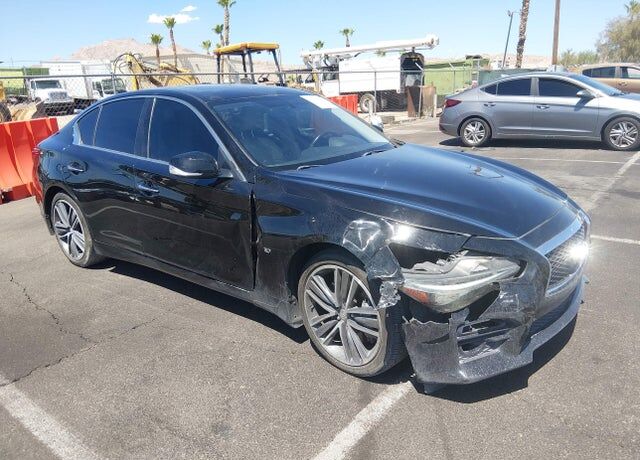 2015 INFINITI Q50